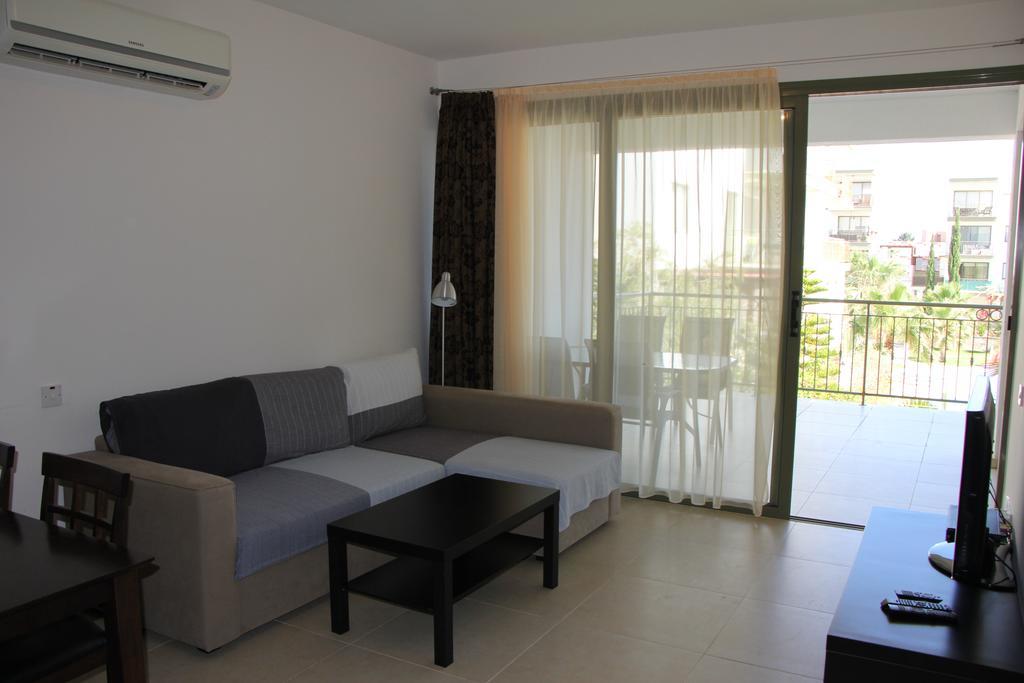 Ferienwohnung Danaos Pool View Paphos Exterior foto
